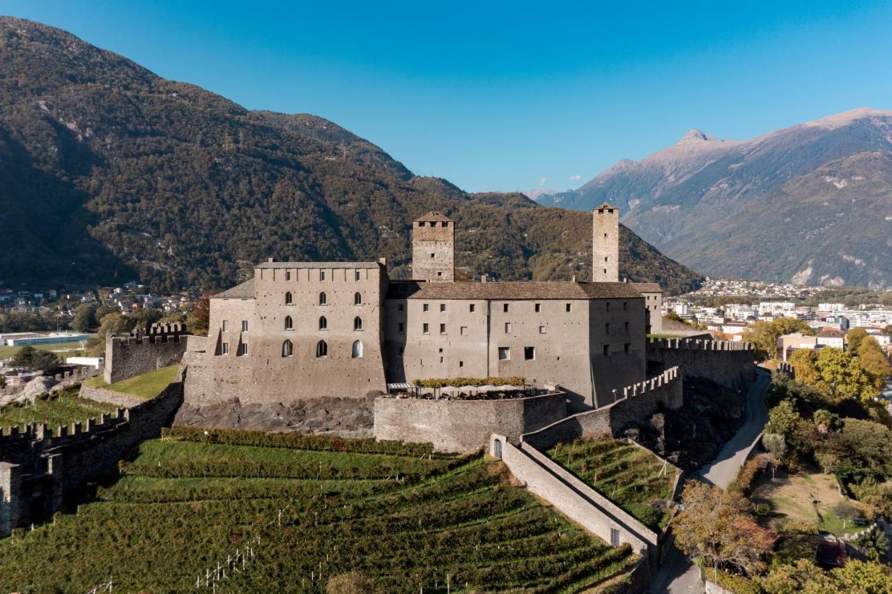 Cuore Di Relais E Chateaux 5 Stelle In Bellinzona City Of Castles -By Easylife Swiss מראה חיצוני תמונה